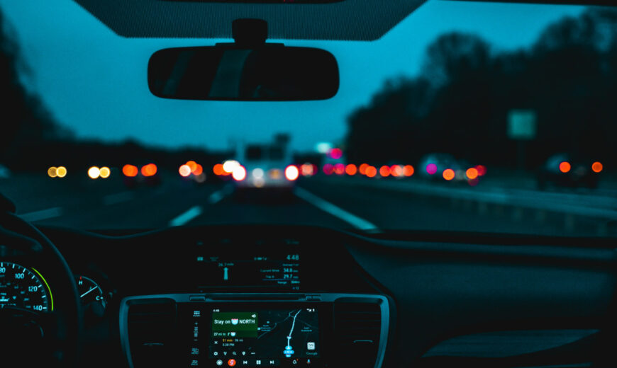 como conducir de noche seguridad vial educatrafic