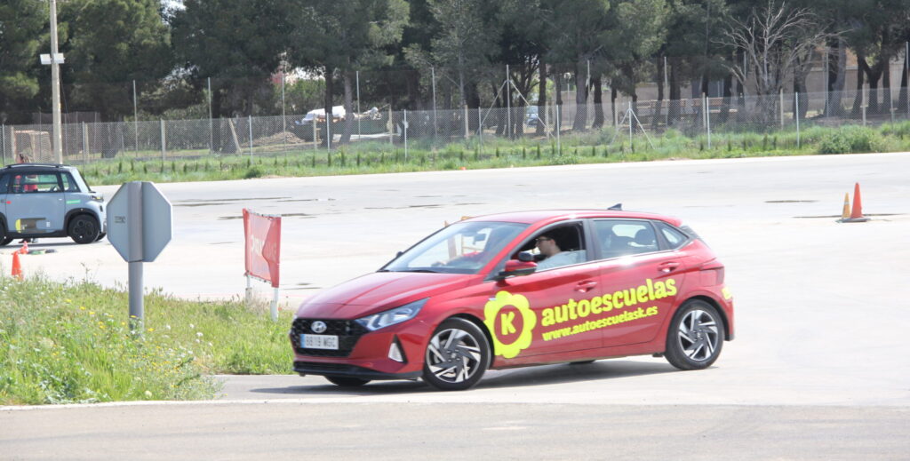 Recupera 4 Puntos en tu Carnet de Conducir Turismo y Ciclomotor